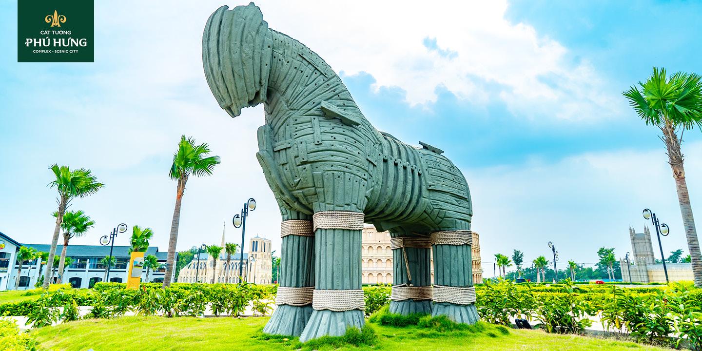 Ngựa gỗ Thành Troy | Cát Tường Phú Hưng